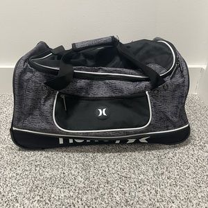 Hurley 22” Rolling Duffel Bag Suitcase Gray Tweed Brand New